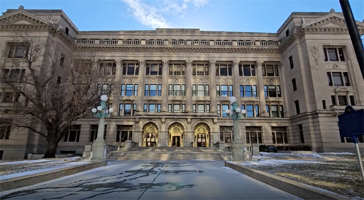 ICE detains men at Douglas County Courthouse during pending criminal cases