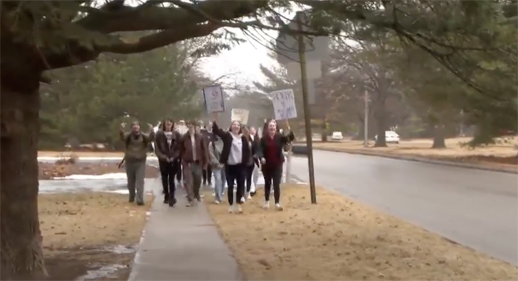 Hundreds of Lincoln students walk out of class to protest ICE
